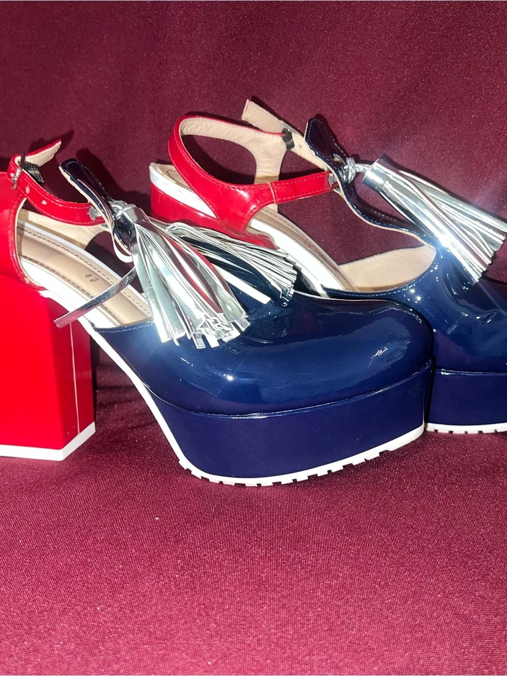 Tipe e Tacchi red white